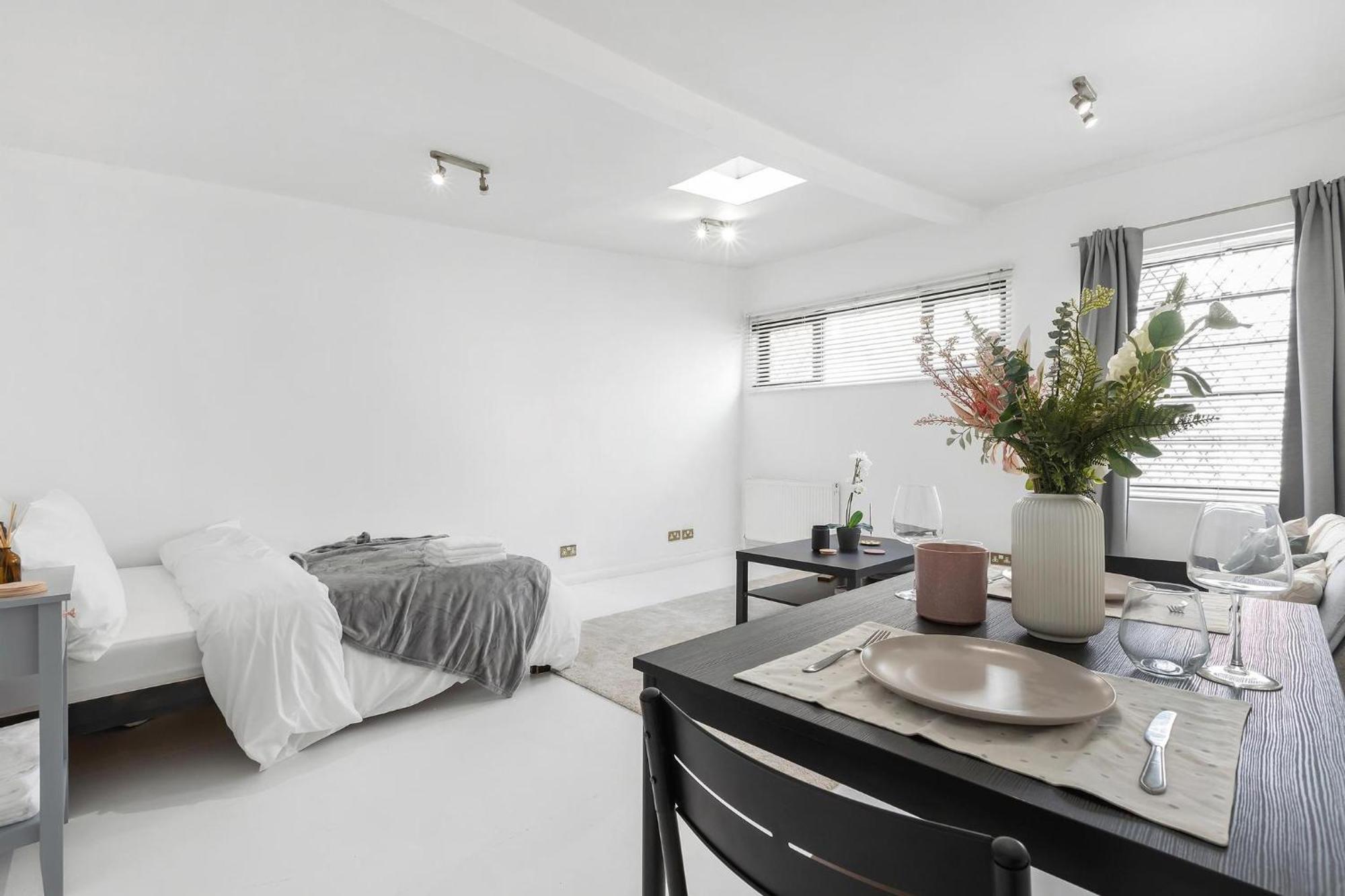 Modern Studio In Central Chelsea Лондон Экстерьер фото